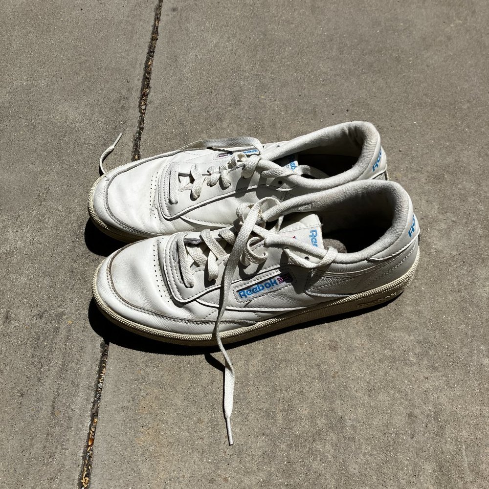 White Reebok Classics - Picture 2 of 5